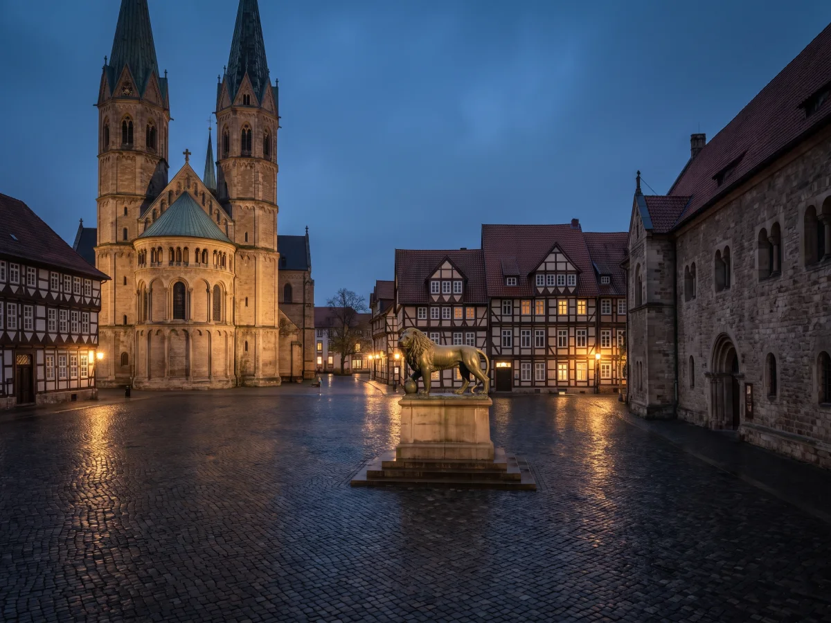 Braunschweig, Burgplatz mit Dom