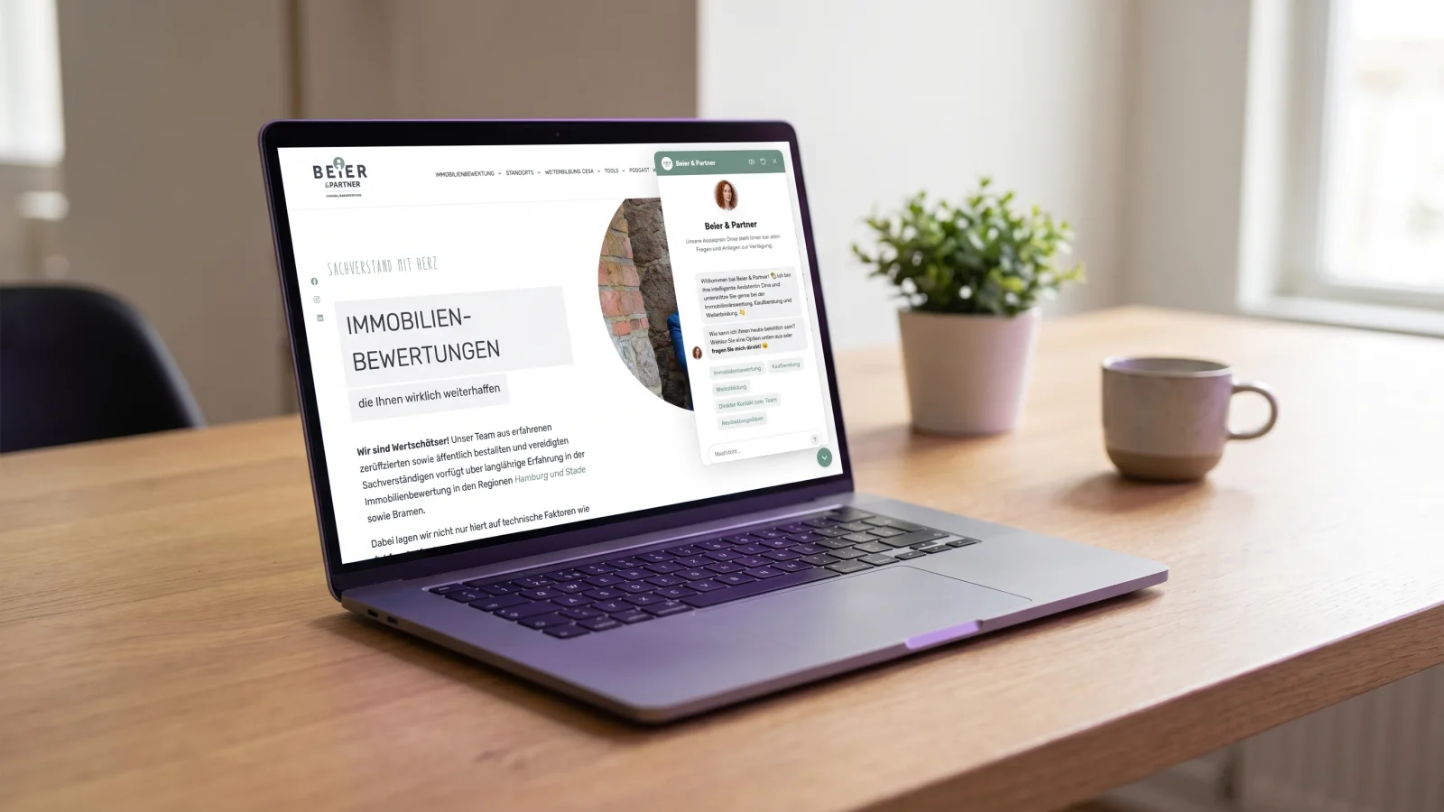 Website von Beier & Partner mit KI-Assistentin Dina